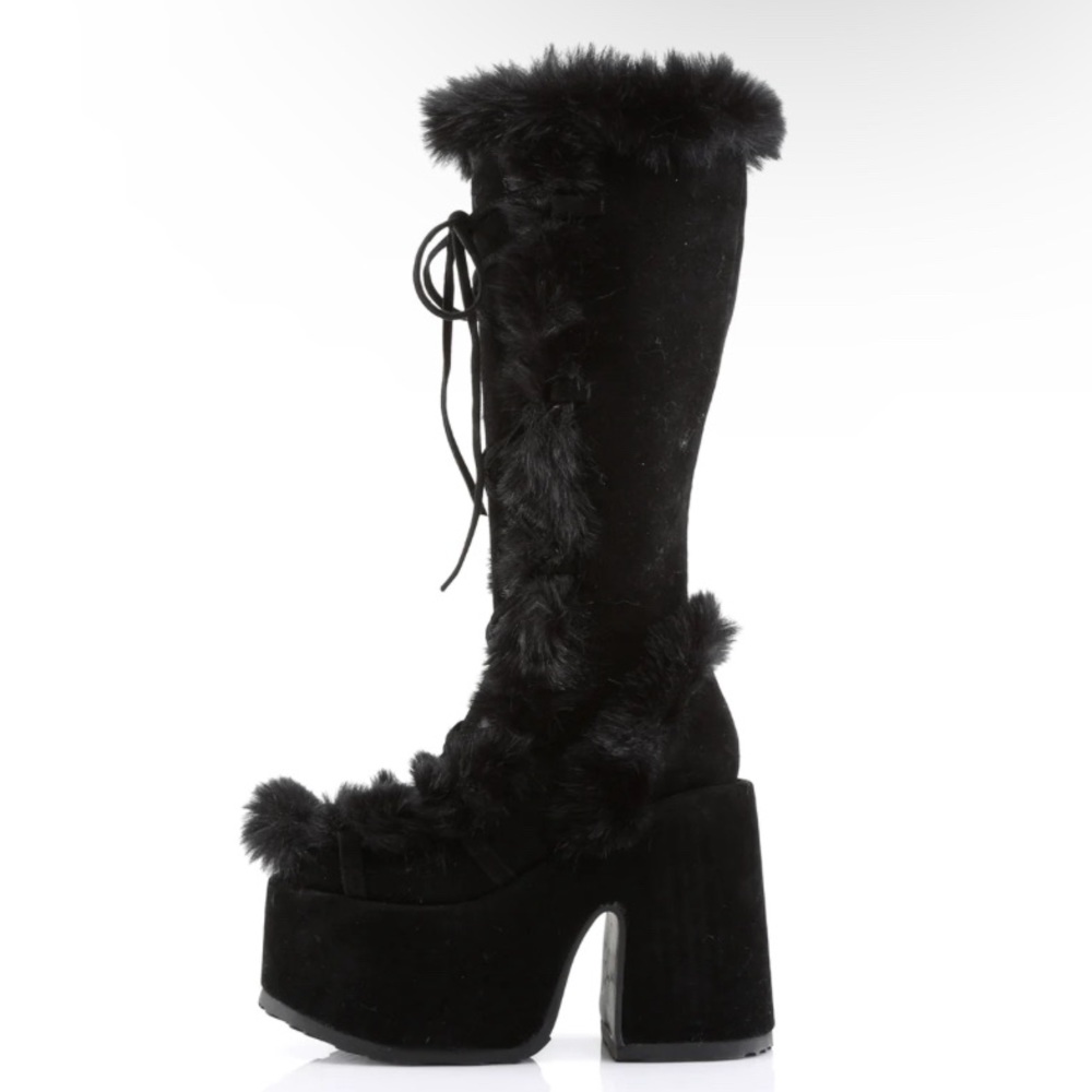 Black demonias camel 311